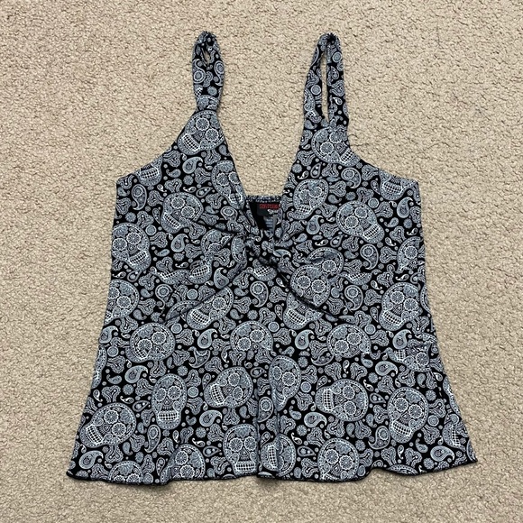 Switchblade Stiletto Black White Tie Front Sugar Skull Day of the Dead Cami Top - Picture 1 of 4